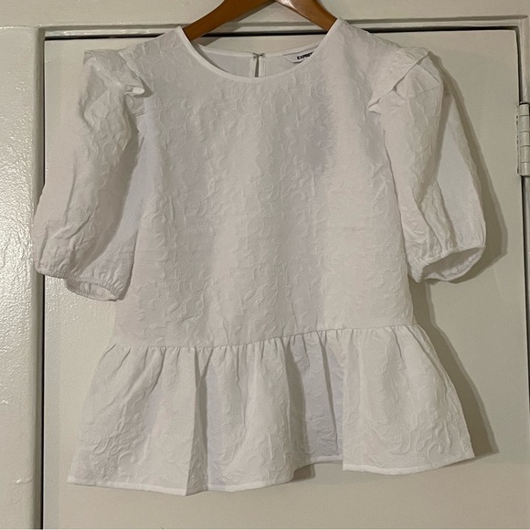 Express White Loose Flowy Peplum Top Size Small NWT - Picture 1 of 10